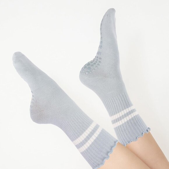 3 Pairs Yoga Socks with Grips, Non Slip Ruffle Pilates Socks Frilly Crew Socks f - Picture 3 of 7